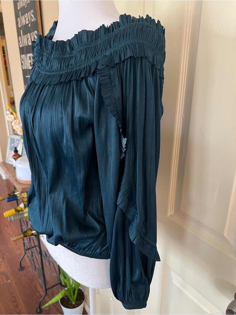 Evereve Amari Off Shoulder Blouse Teal Ruffle Long Sleeve Top Medium - Picture 8 of 10